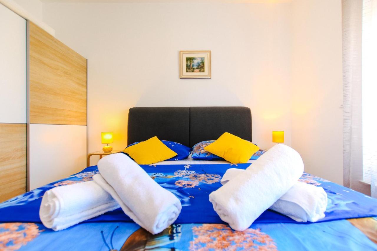 Apartman Gaby Trogir Exterior foto