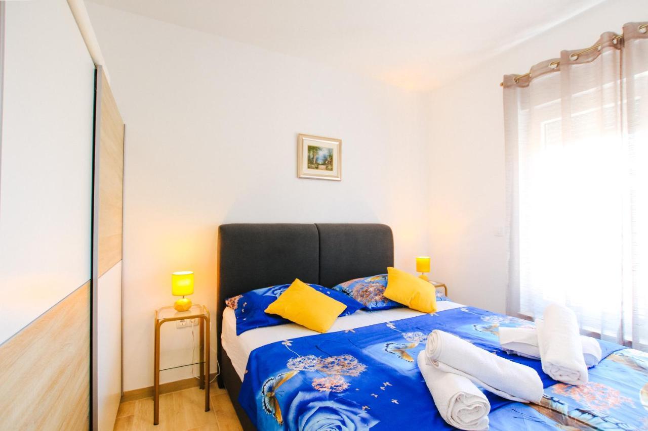 Apartman Gaby Trogir Exterior foto