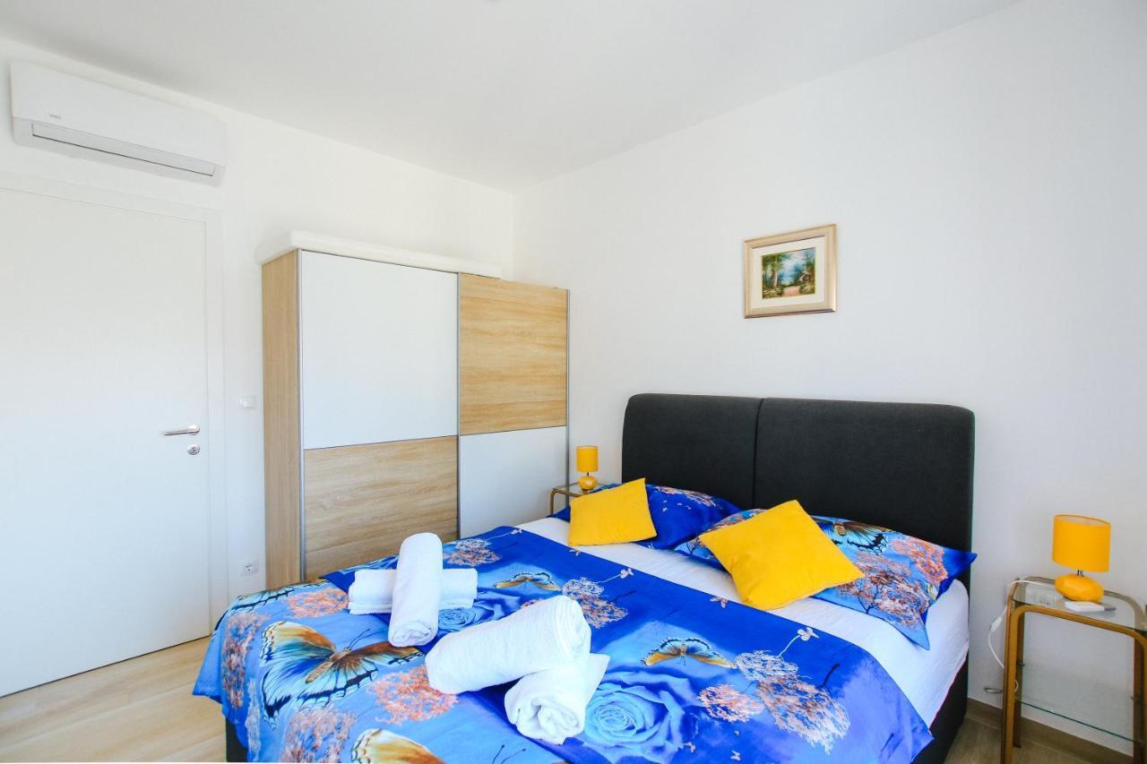 Apartman Gaby Trogir Exterior foto